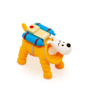 Tintin Snowy astronaut collectible from Explorers on the Moon - hand-painted polyresin figurine of a space-traveling Snowy.